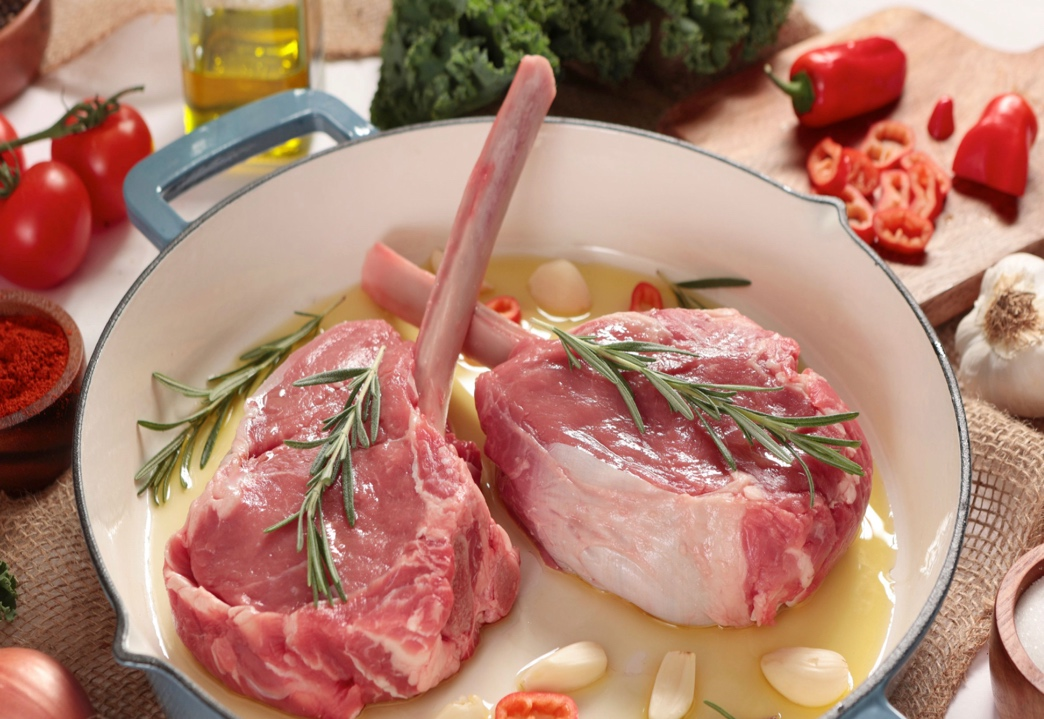 Rose Rib Chops – berry veal